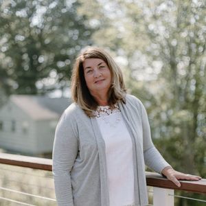 Meet your Posher, Debra